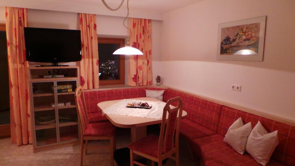 Haus Rainer Appartement Matrei in Osttirol Kamer foto